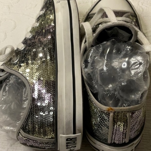 All Star Women's Sequin Sneakers. Multicolored. Men’s size 4, women’s size 6. - Picture 8 of 8